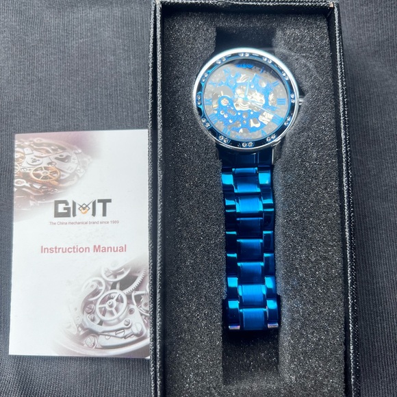 GMT new watch in box. - Picture 4 of 4